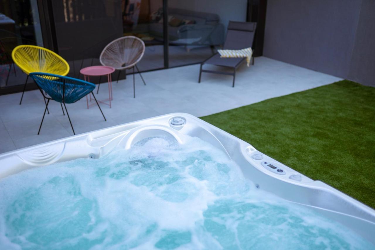 Casa De Nero - Premium House With Jacuzzi Next To Golf Course Villa กาเลตา เด เวเลซ ภายนอก รูปภาพ
